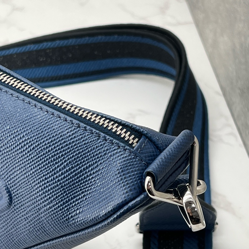 香緹國際精品 867 PRADA 💙 三角包 #藍色 #肩背 #胸包-2