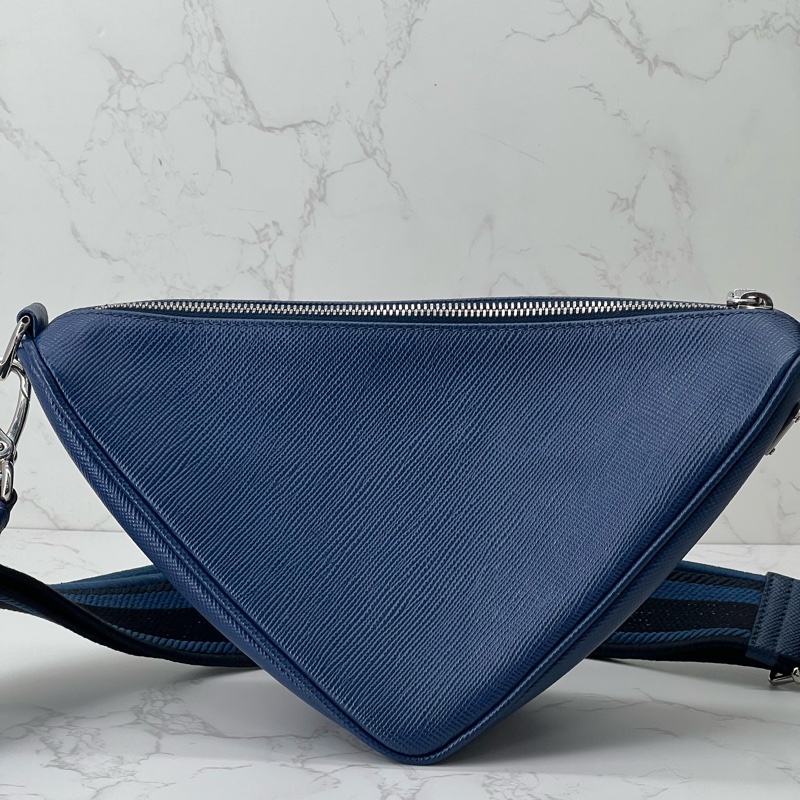 香緹國際精品 867 PRADA 💙 三角包 #藍色 #肩背 #胸包-7