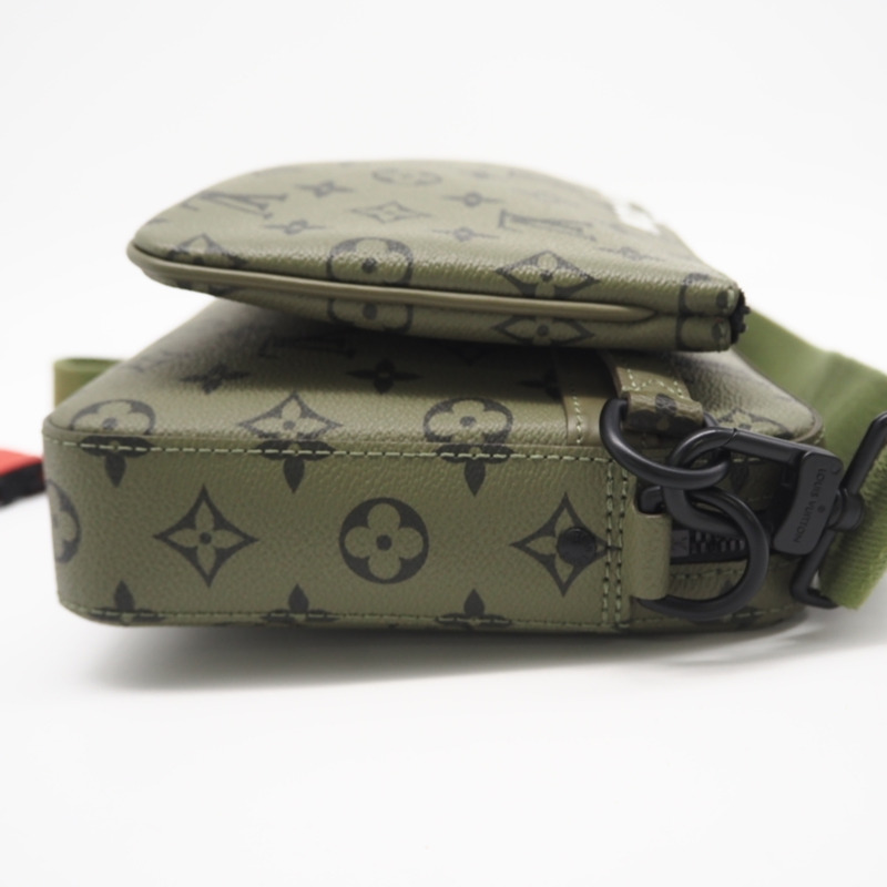 路易威登 Monogram Trio Messenger M23783 男士雙肩包，卡其色和紅色塗層帆布材質-7