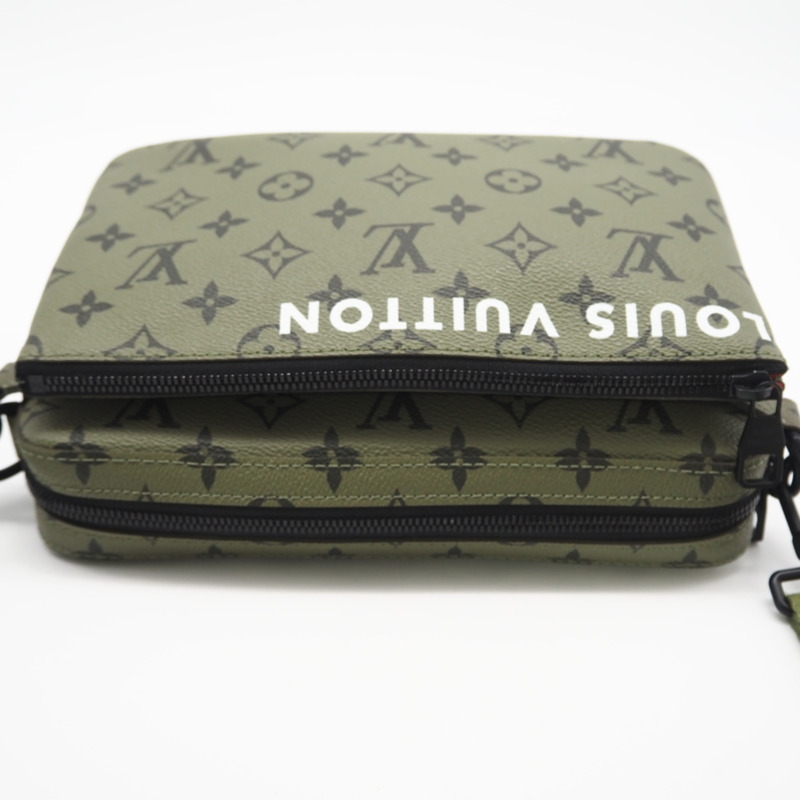 路易威登 Monogram Trio Messenger M23783 男士雙肩包，卡其色和紅色塗層帆布材質-9