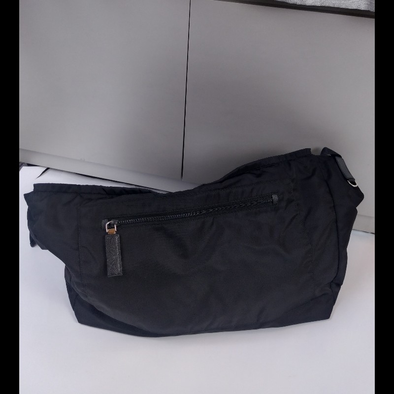 Prada 黑帆布下蓋大肩側包-2