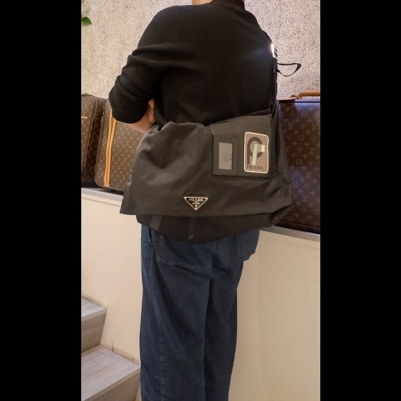 Prada 黑帆布下蓋大肩側包-3
