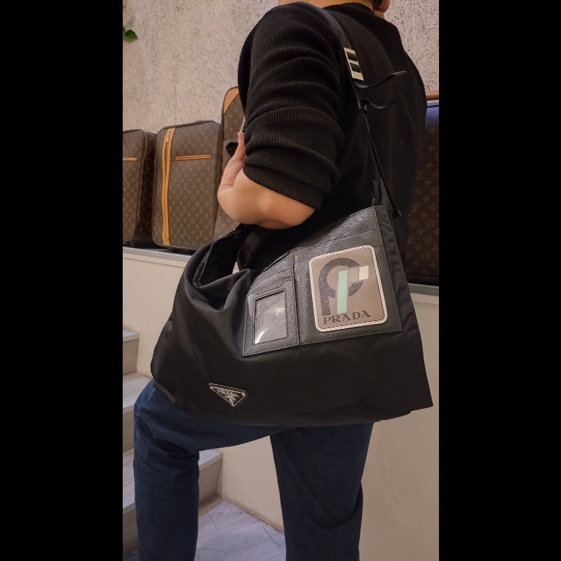 Prada 黑帆布下蓋大肩側包-4