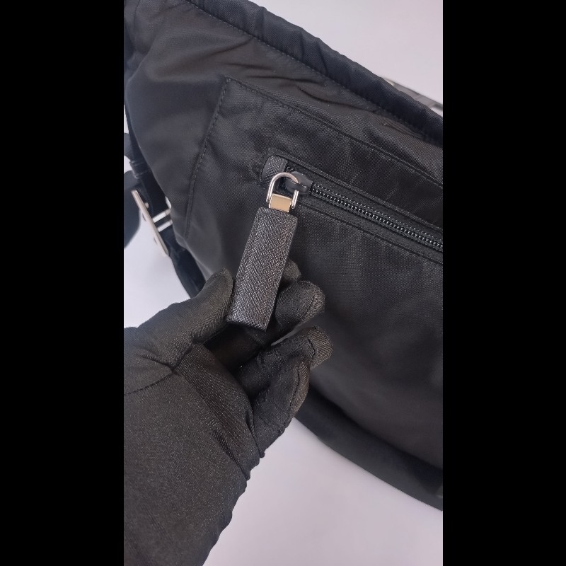 Prada 黑帆布下蓋大肩側包-8