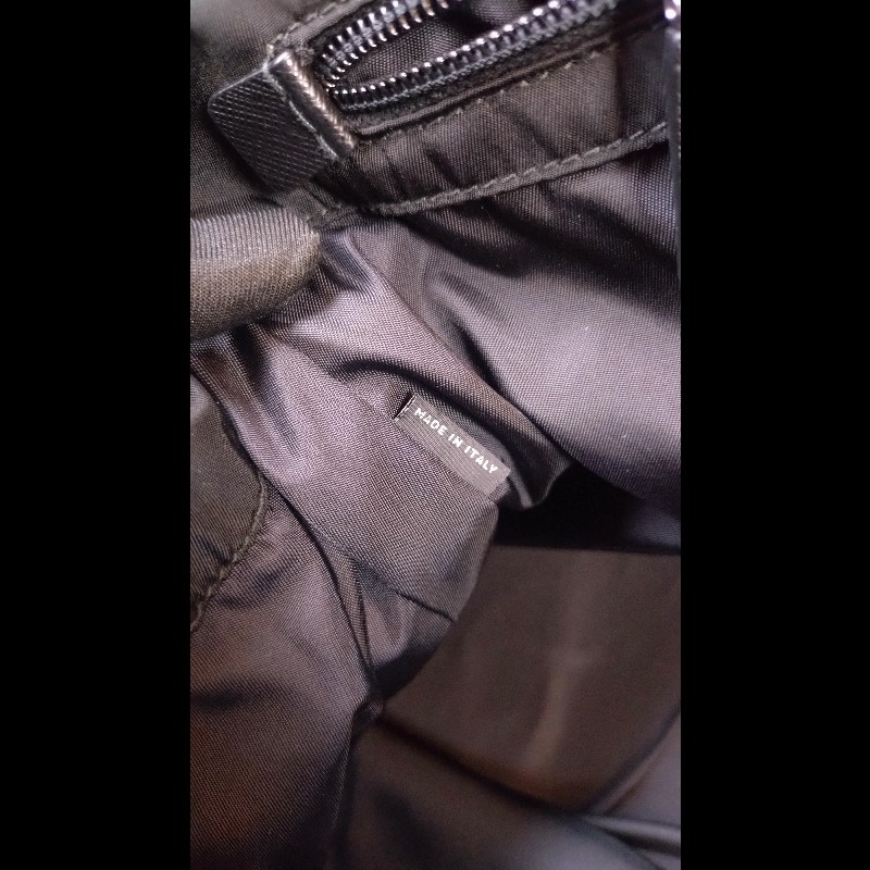 Prada 黑帆布下蓋大肩側包-22