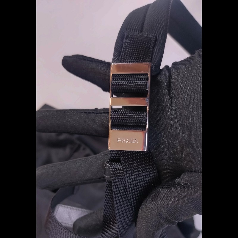 Prada 黑帆布下蓋大肩側包-29