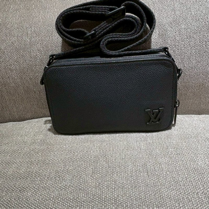 Louis Vuitton Alpha隨身錢包-0