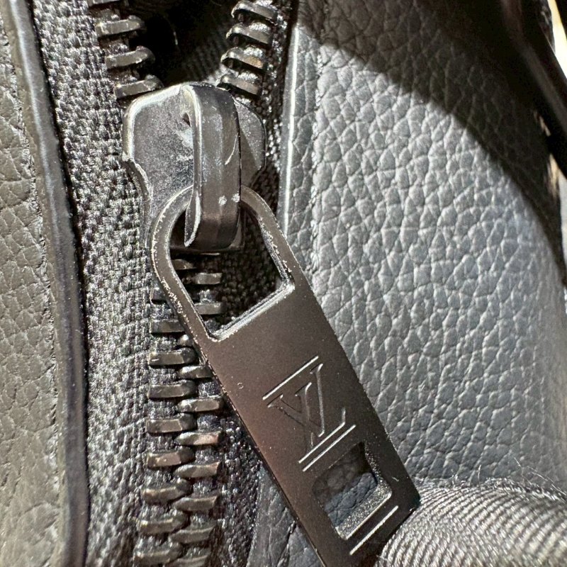 Louis Vuitton Alpha隨身錢包-18