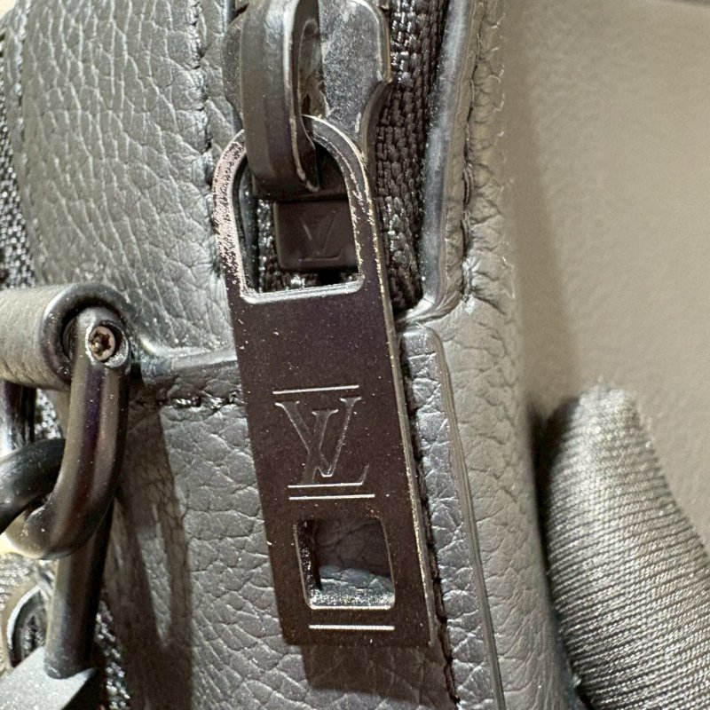 Louis Vuitton Alpha隨身錢包-20