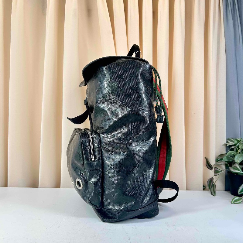 Gucci/古馳雙肩包 黑色PVC水晶皮雙肩包 經典GG老花紋路，紅綠織帶配色，三防面料防水耐用，大容量旅行包，金屬扣件完好，空間十足，男女同款-2