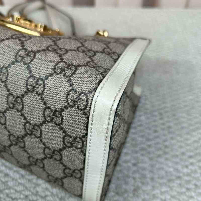 古馳Gucci Padlock系列 小托特包單肩包 老花拼白色牛皮 白色超美百搭 包身輕便 超實用百搭 永不過時-7