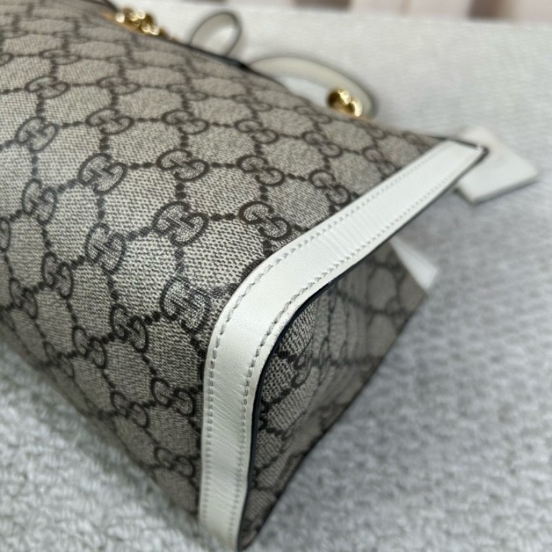 古馳Gucci Padlock系列 小托特包單肩包 老花拼白色牛皮 白色超美百搭 包身輕便 超實用百搭 永不過時-8