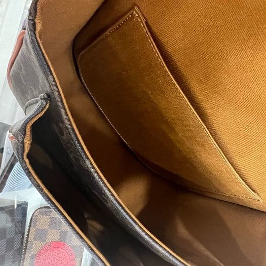 東區正精品㊣CELINE 191502BZJ 全新咖啡焦糖色凱旋門老花金釦釦式翻蓋斜背包鈴鼓包馬鞍包 RZ4226-10