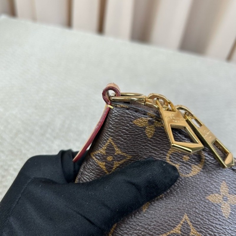 LV路易威登黃牛角包 雙肩帶可隨意調節 經典老花配色 單肩斜挎都可以 容量實用 日常百搭-15