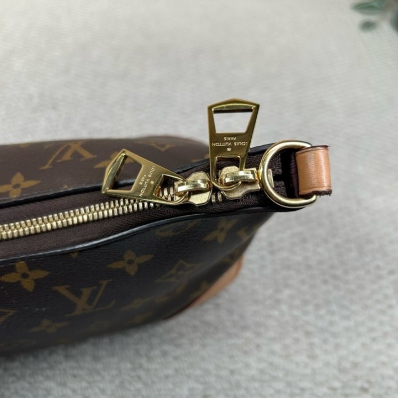 LV路易威登黃牛角包 雙肩帶可隨意調節 經典老花配色 單肩斜挎都可以 容量實用 日常百搭-17