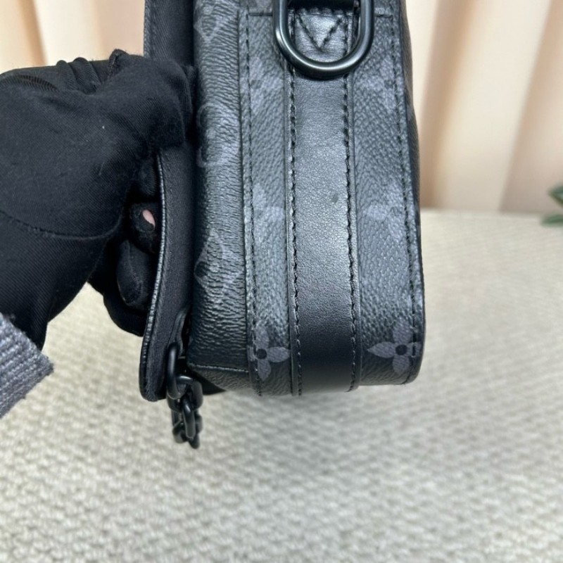 LV路易威登Steamer黑老花翻蓋郵差包 芯片款 經典黑老花配黑色皮革 金屬鏈條插銷設計 肩帶可調節 可單肩可斜挎 黑老花圖案清晰 內裡乾淨整潔 配黑色肩帶 日常通勤、商務都很實用-15