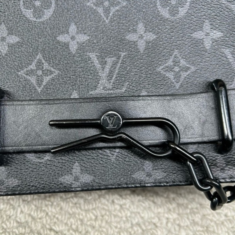 LV路易威登Steamer黑老花翻蓋郵差包 芯片款 經典黑老花配黑色皮革 金屬鏈條插銷設計 肩帶可調節 可單肩可斜挎 黑老花圖案清晰 內裡乾淨整潔 配黑色肩帶 日常通勤、商務都很實用-21