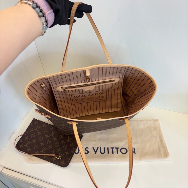 【閒置🆕】LV  芯片款 NF中號經典米色 手提包-7
