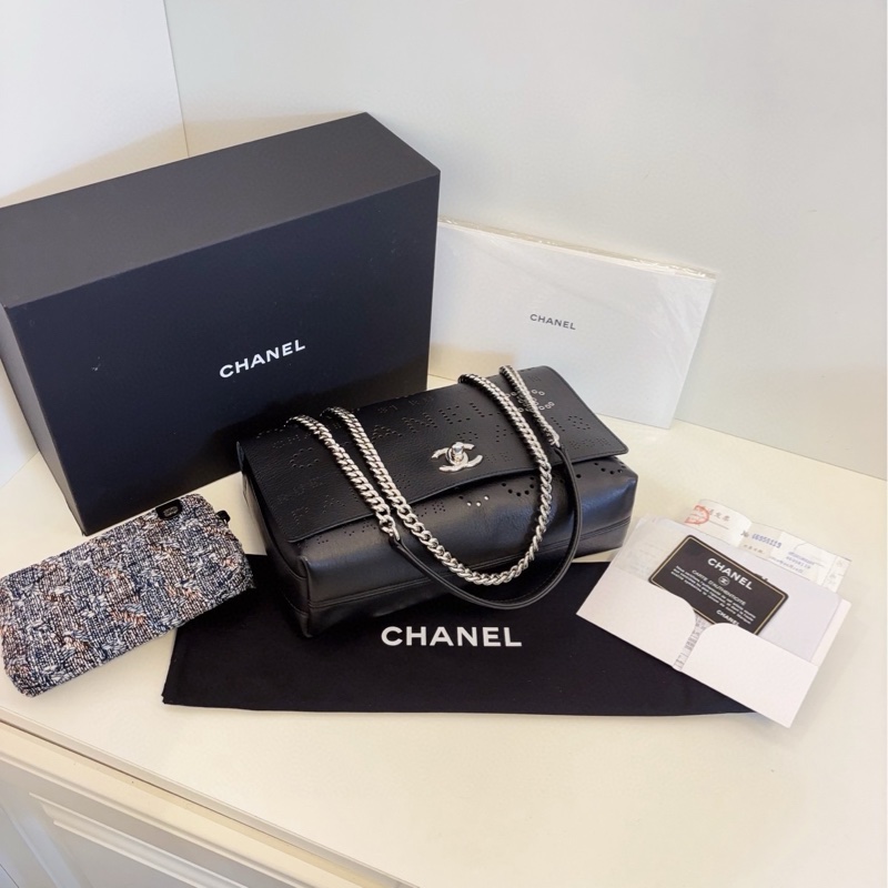【保存品大全套🆕】Chanel 限定黑銀 鏤空字母 cf 鏈條包 斜挎包 單肩包-4