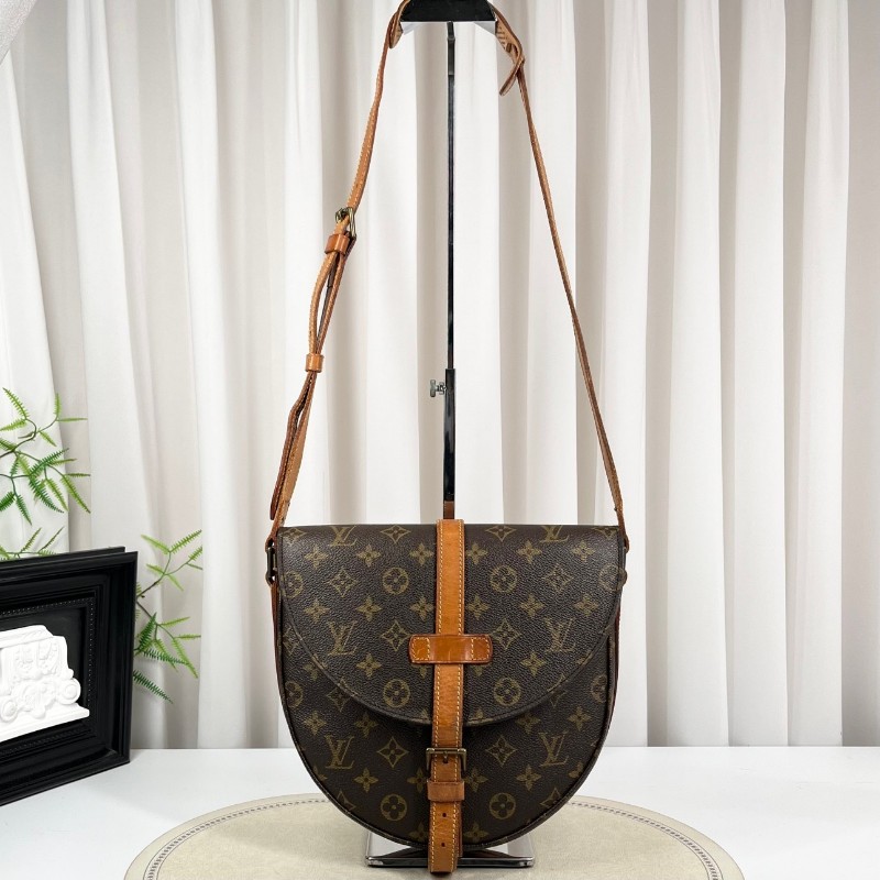 LV路易威登 盾牌包斜挎包單肩郵差包 包型立挺 肩帶可調節-0