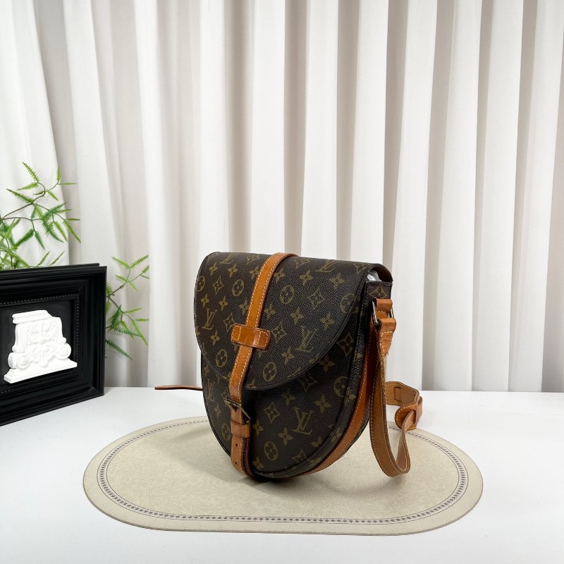 LV路易威登 盾牌包斜挎包單肩郵差包 包型立挺 肩帶可調節-3