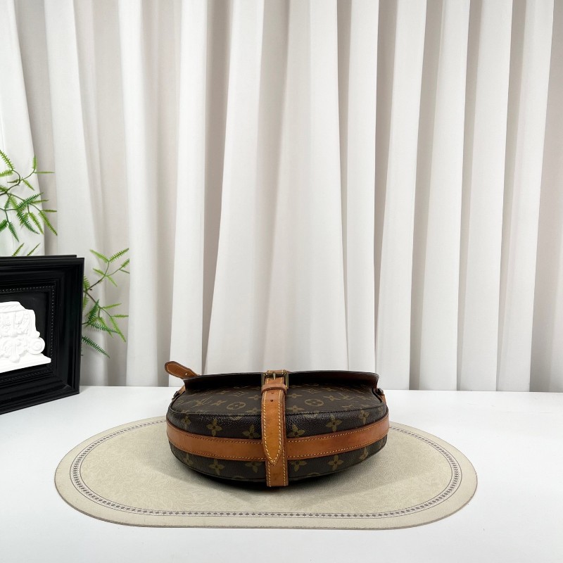 LV路易威登 盾牌包斜挎包單肩郵差包 包型立挺 肩帶可調節-4