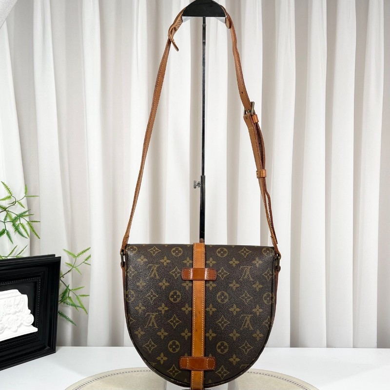 LV路易威登 盾牌包斜挎包單肩郵差包 包型立挺 肩帶可調節-6