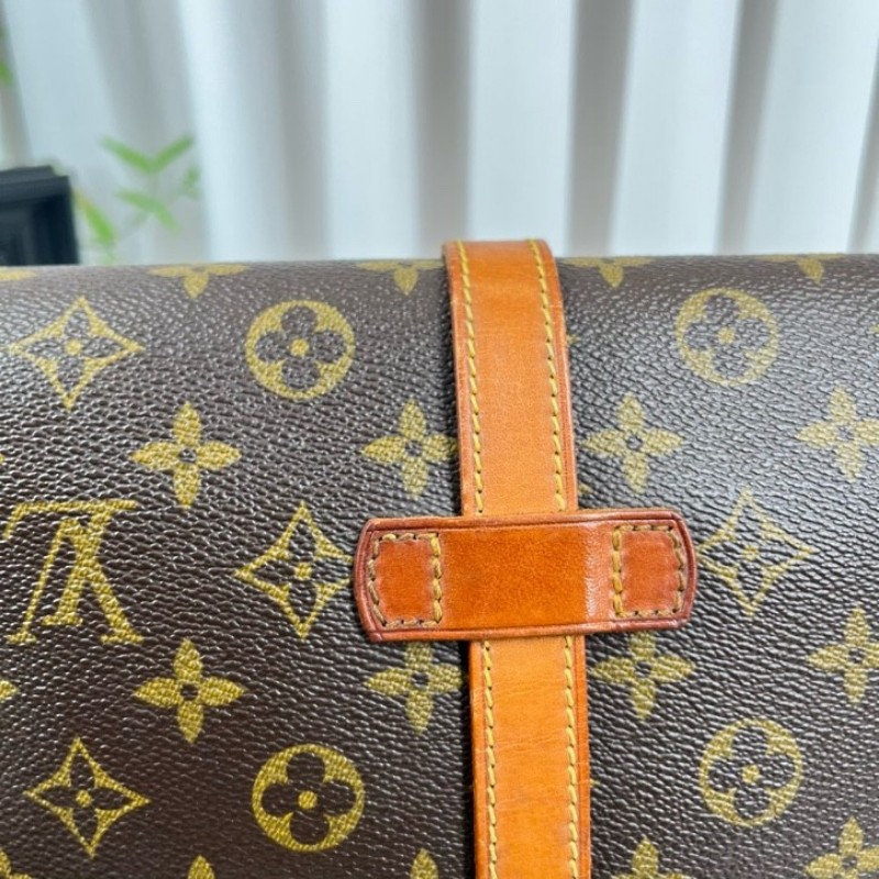 LV路易威登 盾牌包斜挎包單肩郵差包 包型立挺 肩帶可調節-9