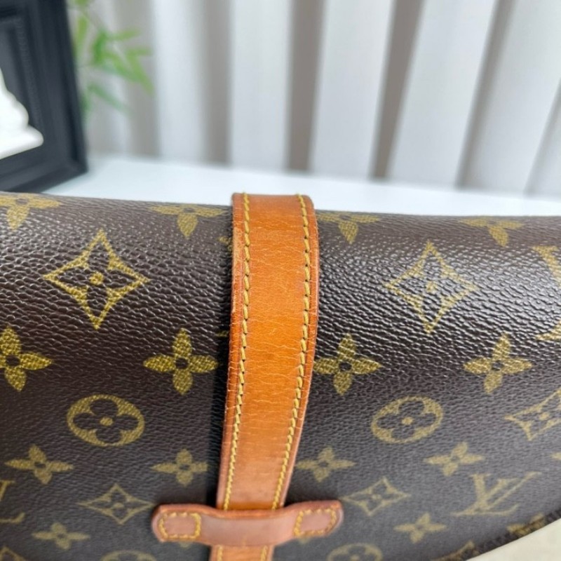 LV路易威登 盾牌包斜挎包單肩郵差包 包型立挺 肩帶可調節-18