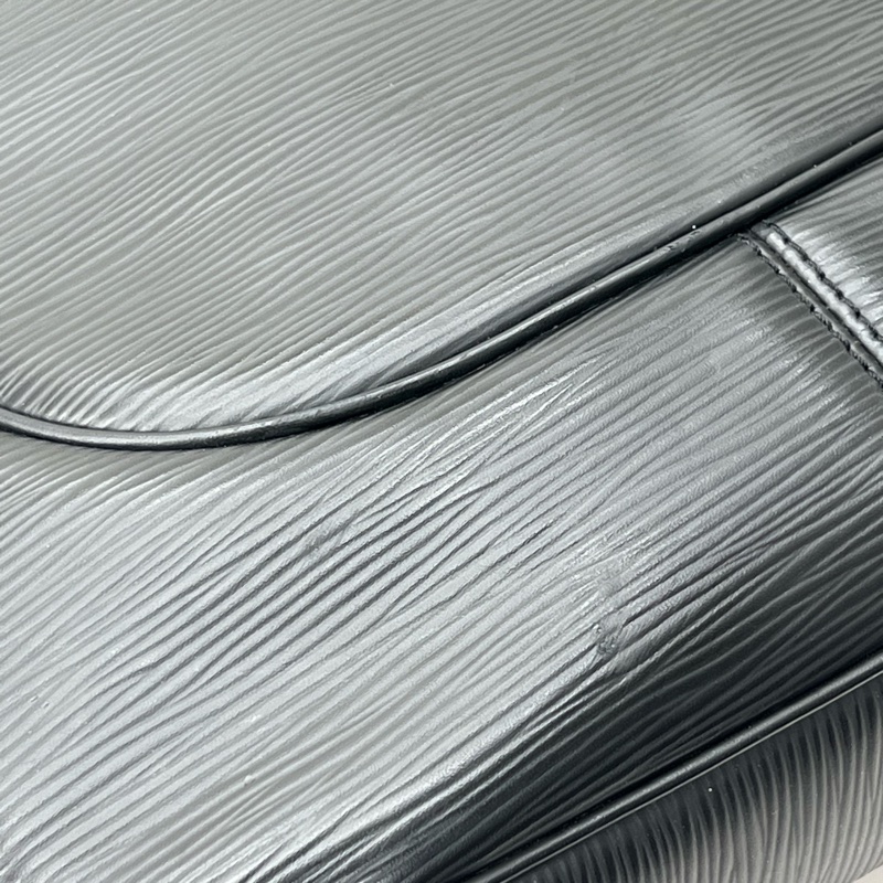 香緹國際精品 871 LV 水波紋肩背包-4