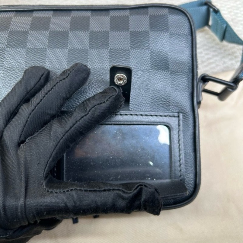 LV路易威登棋盤格郵差包 黑棋盤格配寬肩帶 可單肩可斜挎 容量實用 通勤逛街都能背 日常百搭-20