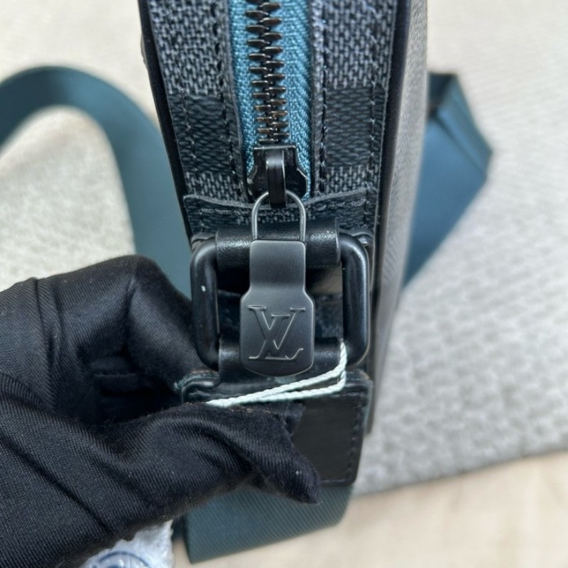 LV路易威登棋盤格郵差包 黑棋盤格配寬肩帶 可單肩可斜挎 容量實用 通勤逛街都能背 日常百搭-23