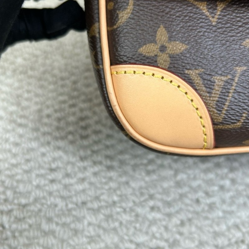 LV路易威登法棍老花經典款 雙肩帶 可單肩可斜挎可手提 容量適中 百搭不挑人 日常逛街、通勤都很實用-11