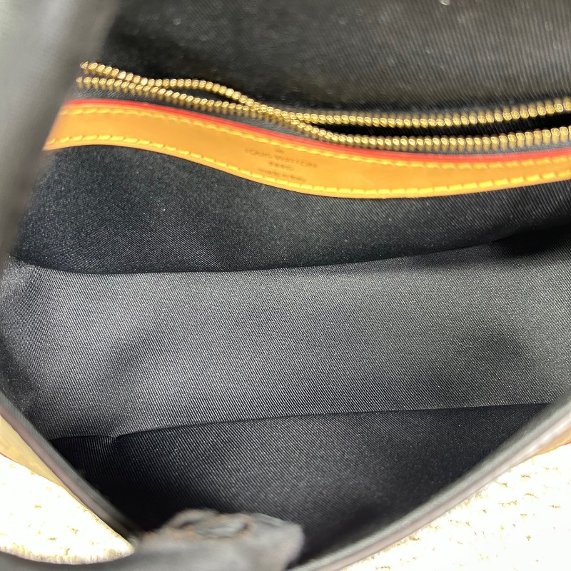 LV路易威登法棍老花經典款 雙肩帶 可單肩可斜挎可手提 容量適中 百搭不挑人 日常逛街、通勤都很實用-12