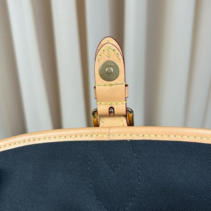 LV路易威登法棍老花經典款 雙肩帶 可單肩可斜挎可手提 容量適中 百搭不挑人 日常逛街、通勤都很實用-19