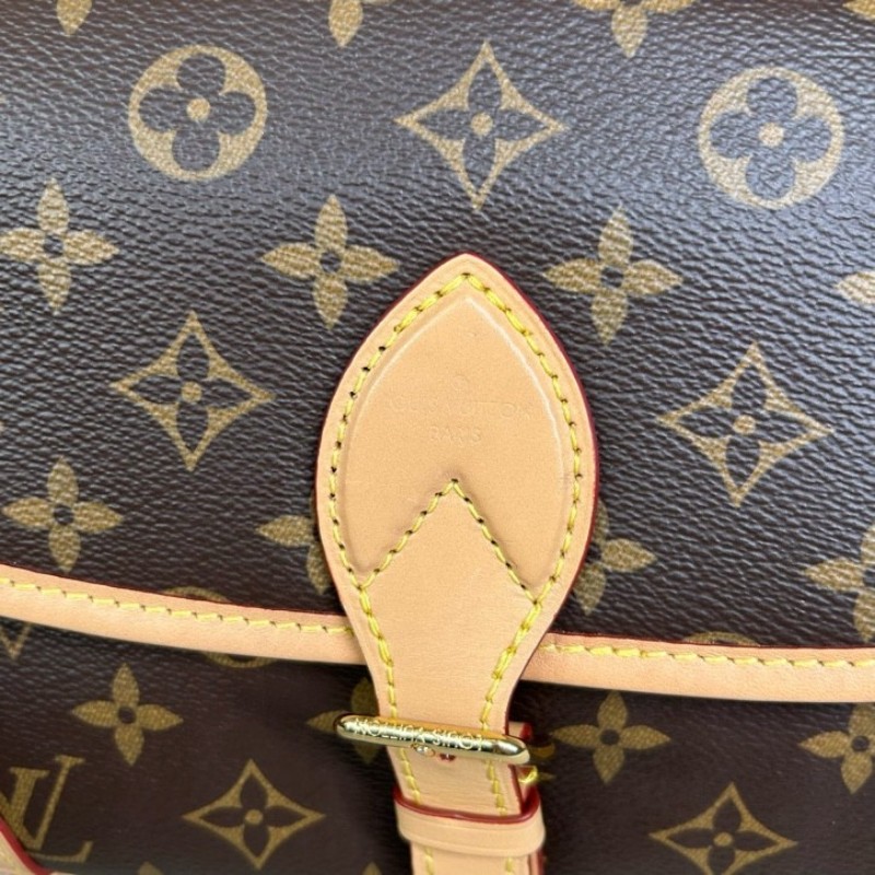 LV路易威登法棍老花經典款 雙肩帶 可單肩可斜挎可手提 容量適中 百搭不挑人 日常逛街、通勤都很實用-22