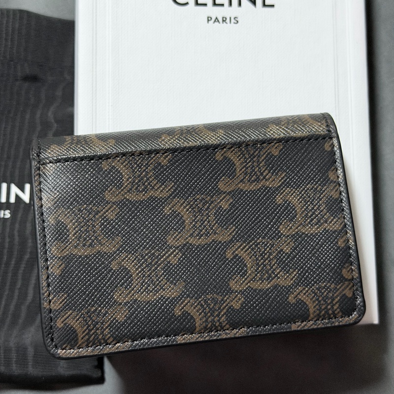 全新送禮首選😍Celine TRIOMPHE標誌印花翻蓋卡包-3