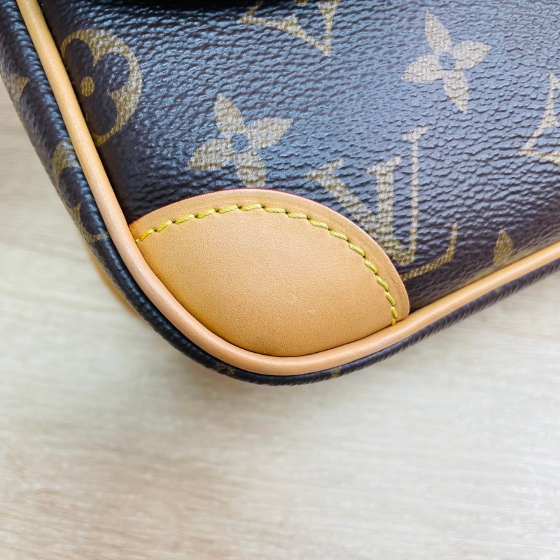 Gyj FZ 專櫃價6.9折！LV  Diane PM 經典老花 帆布塗層 腋下包法棍包手提斜挎單肩包-10