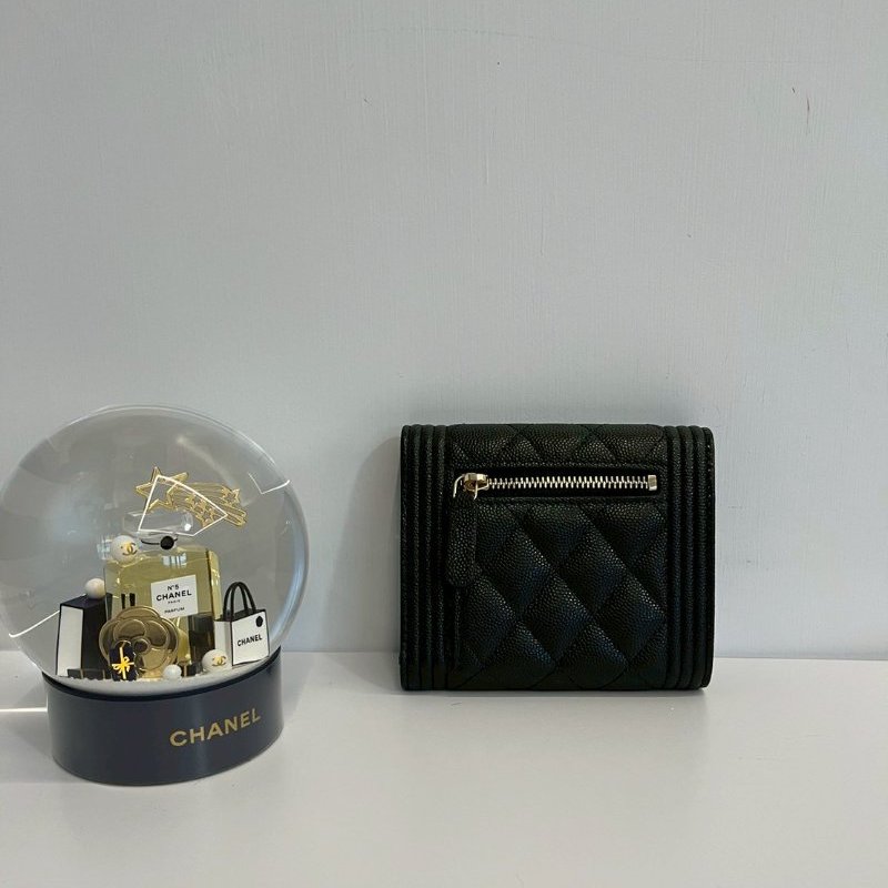 Chanel boy 三摺夾 黑金-1