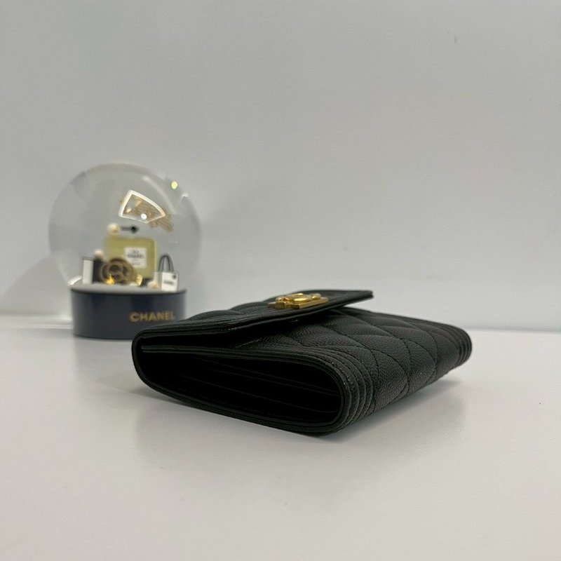 Chanel boy 三摺夾 黑金-2