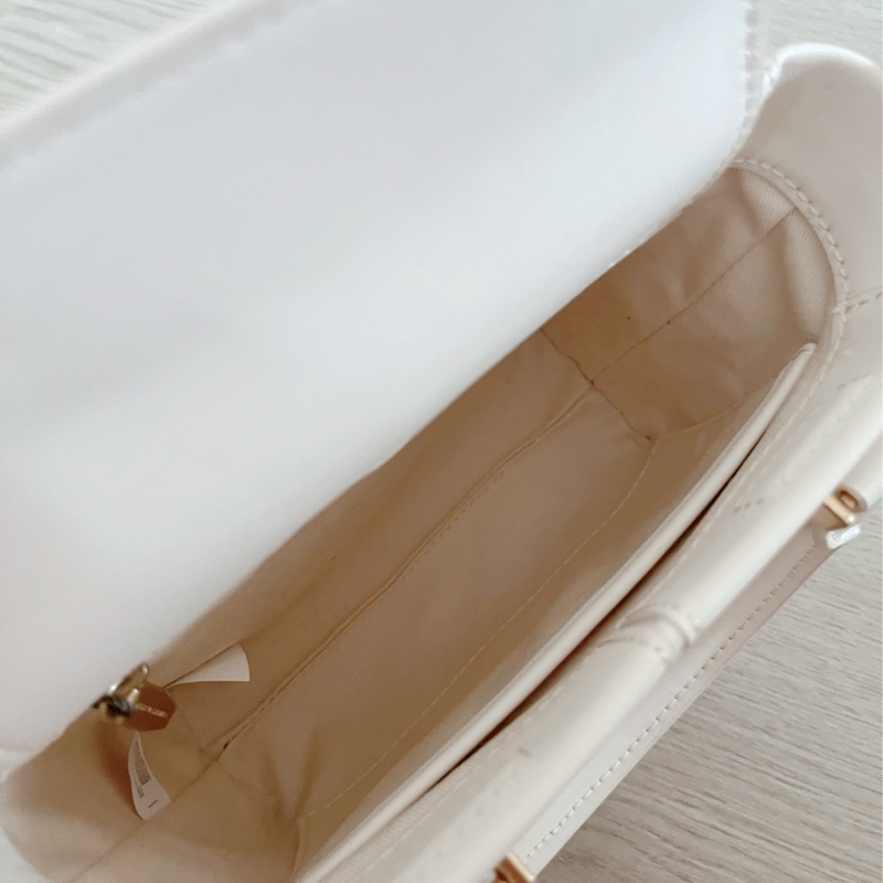 小ck豆腐包 奶油色 CHARLES&KEITH-3