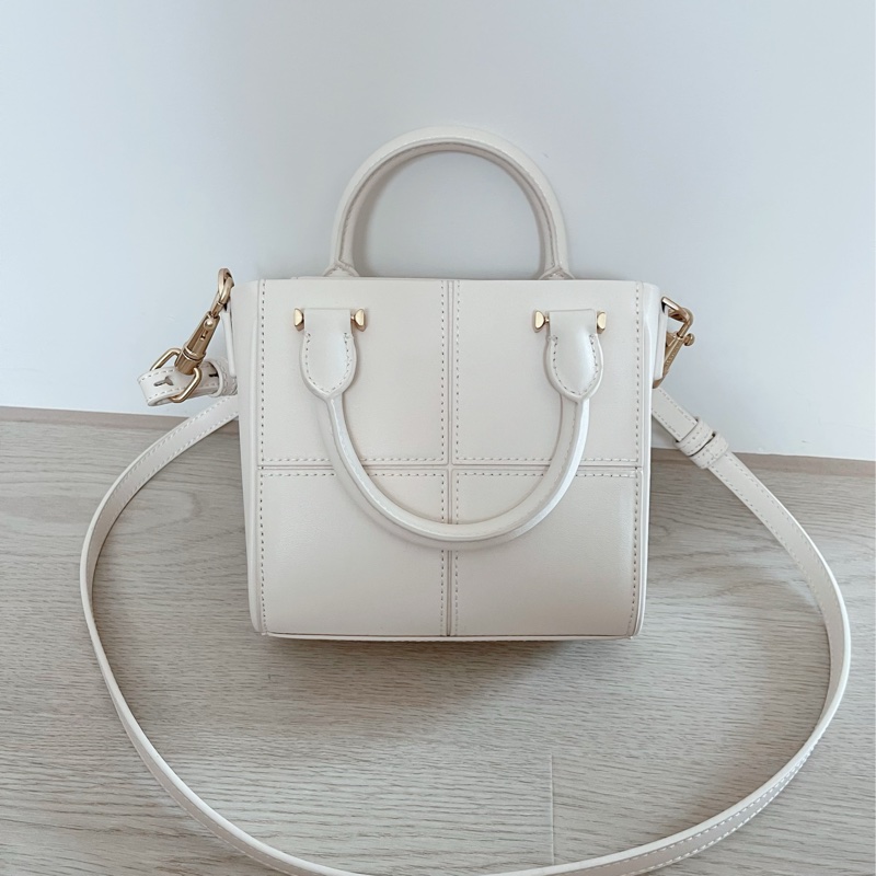 小ck豆腐包 奶油色 CHARLES&KEITH-11