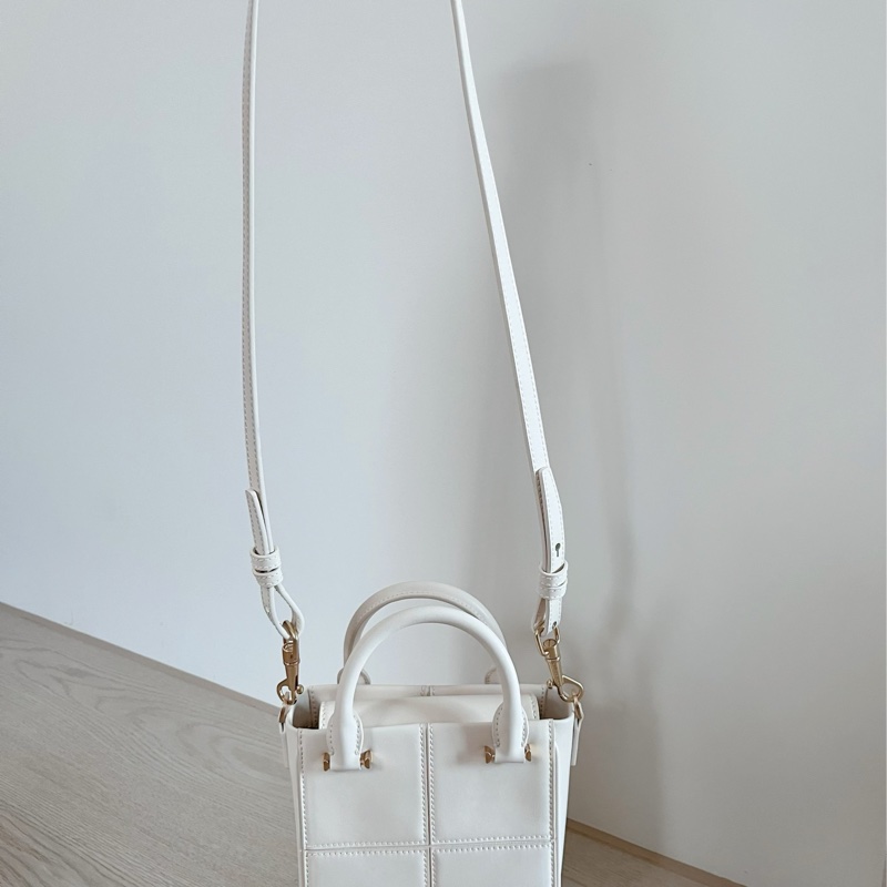 小ck豆腐包 奶油色 CHARLES&KEITH-17