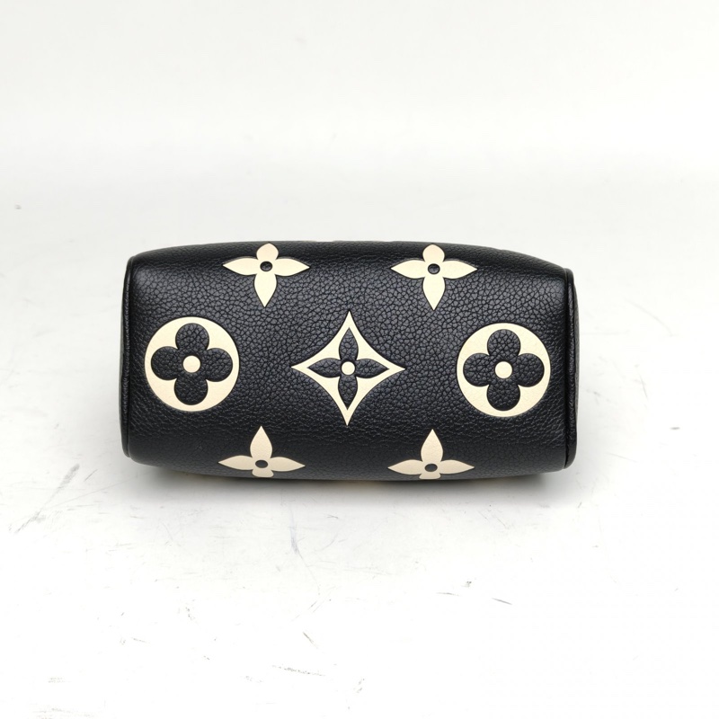 LOUIS VUITTON SpeedyNano16黑色牛皮晶片大Logo印花肩背包-3