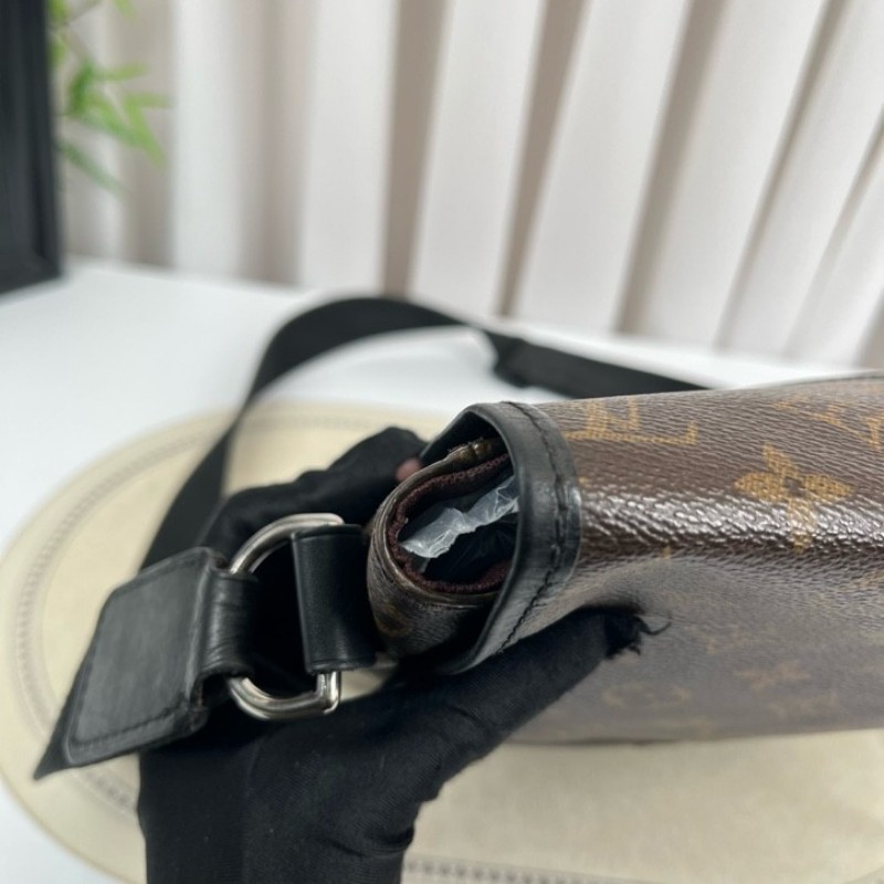 LV路易威登 經典老花郵差翻蓋單肩斜挎包 男女同款 經典款 容量大 日常通勤、出門都能用-11