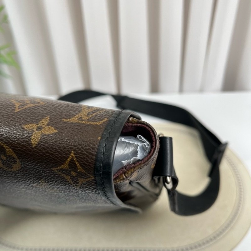 LV路易威登 經典老花郵差翻蓋單肩斜挎包 男女同款 經典款 容量大 日常通勤、出門都能用-13