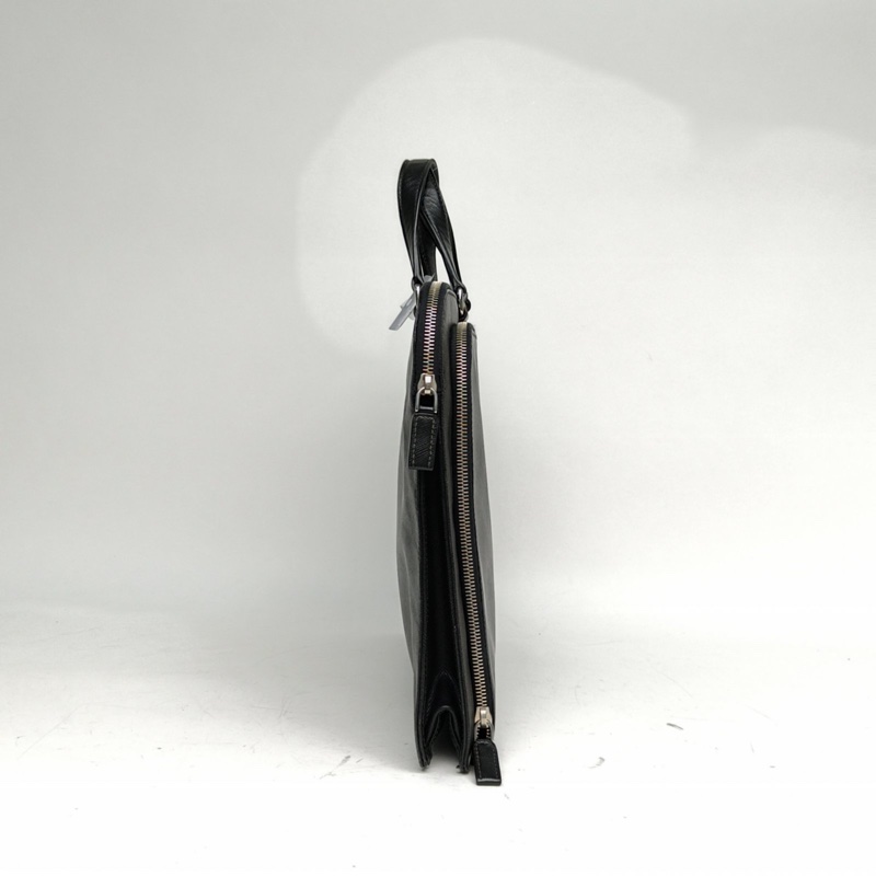 PRADA 黑色牛皮手提公事包-1