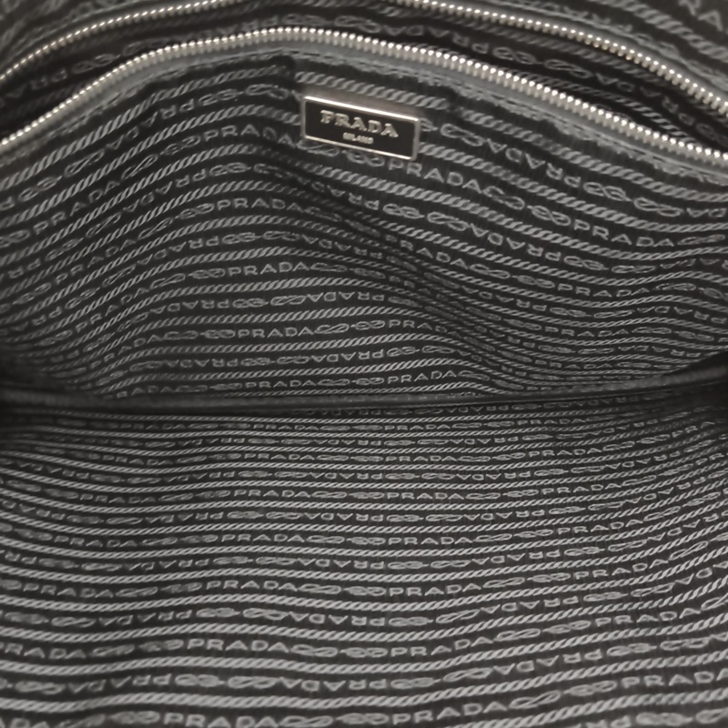 PRADA 黑色牛皮手提公事包-5