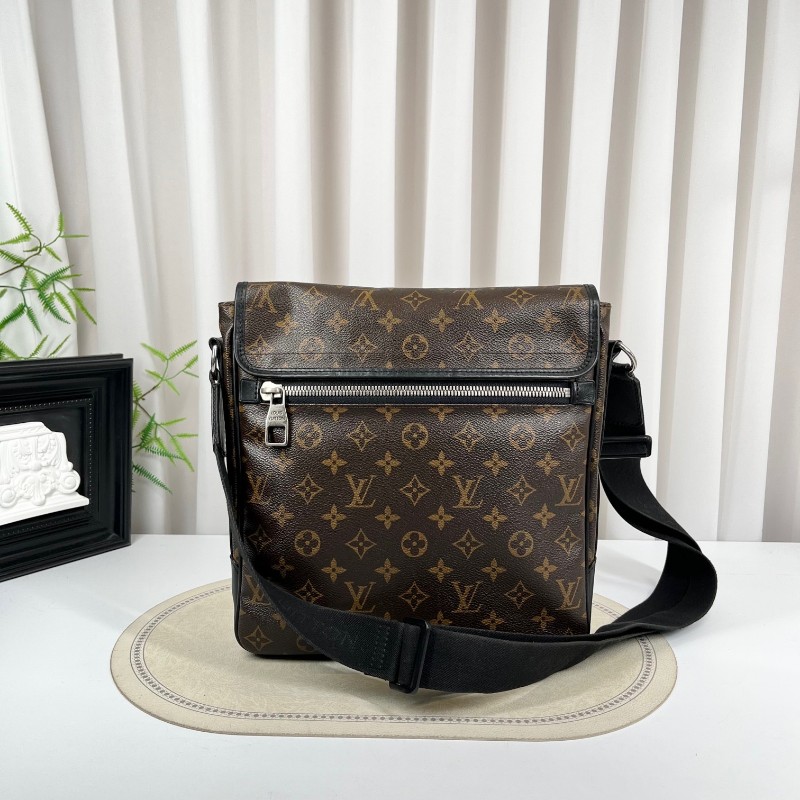 LV路易威登 經典老花郵差翻蓋單肩斜挎包 男女同款 經典款 容量大 日常通勤、出門都能用-1