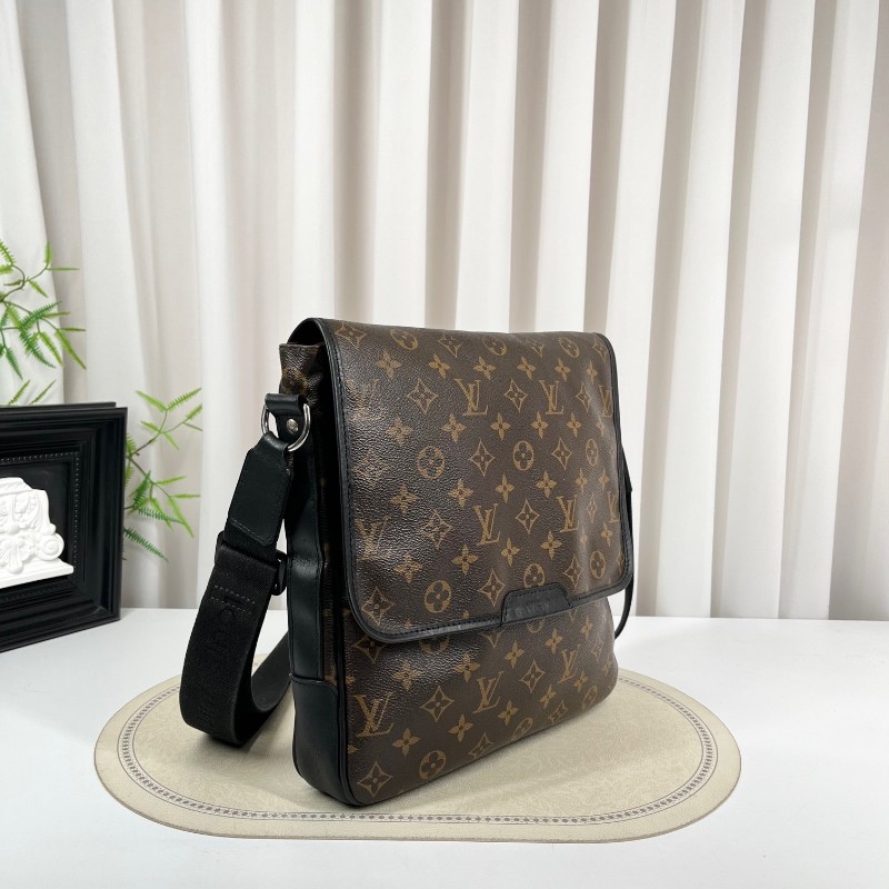 LV路易威登 經典老花郵差翻蓋單肩斜挎包 男女同款 經典款 容量大 日常通勤、出門都能用-2